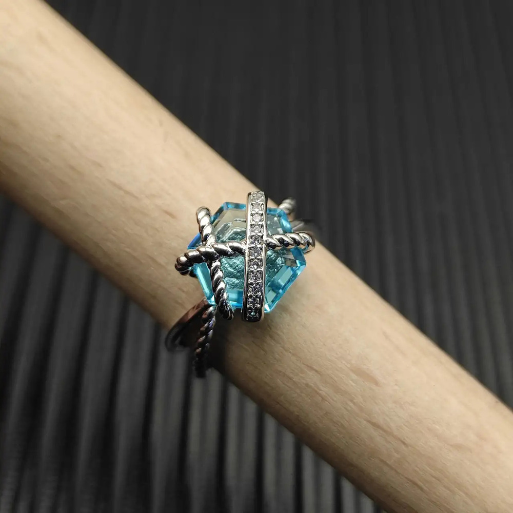 David Yurman Hexagonal Blue Diamond Ring - Picture 3 of 6